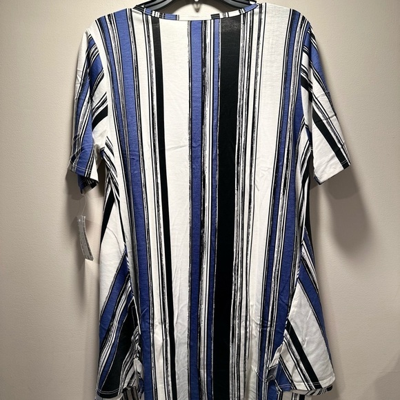 LulaRoe Perfect Tee Swing Top Tunic Half Sleeve Loose Fit Stretchy Soft Large - Picture 10 of 15